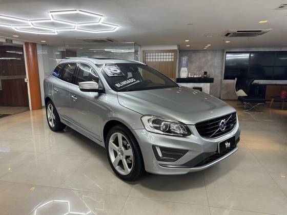 VOLVO XC60 2.0 T5 R DESIGN TURBO GASOLINA 4P AUTOMÁTICO